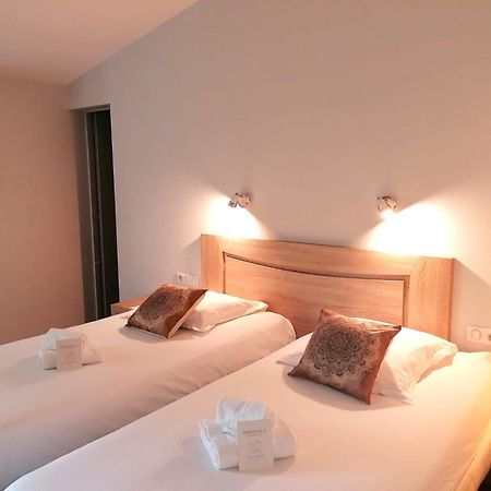 Hotel Platanes - Kb Hotel Group Etauliers 외부 사진