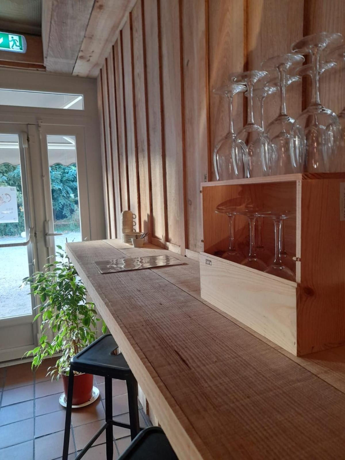 Hotel Platanes - Kb Hotel Group Etauliers 외부 사진