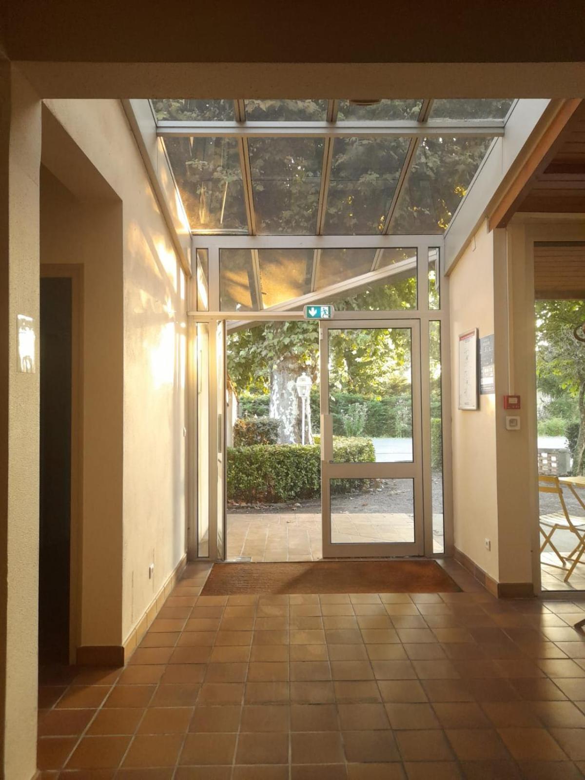 Hotel Platanes - Kb Hotel Group Etauliers 외부 사진
