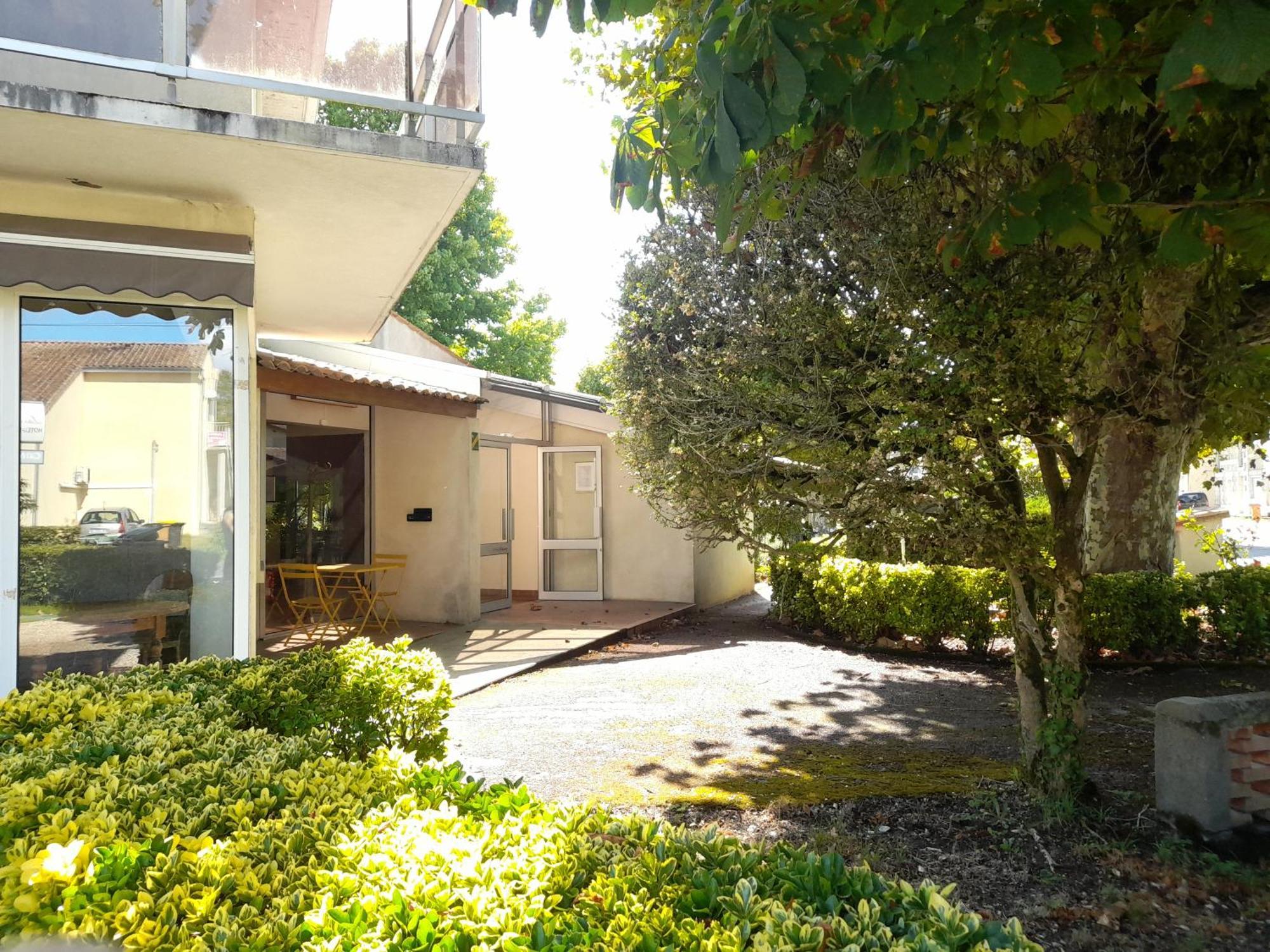 Hotel Platanes - Kb Hotel Group Etauliers 외부 사진