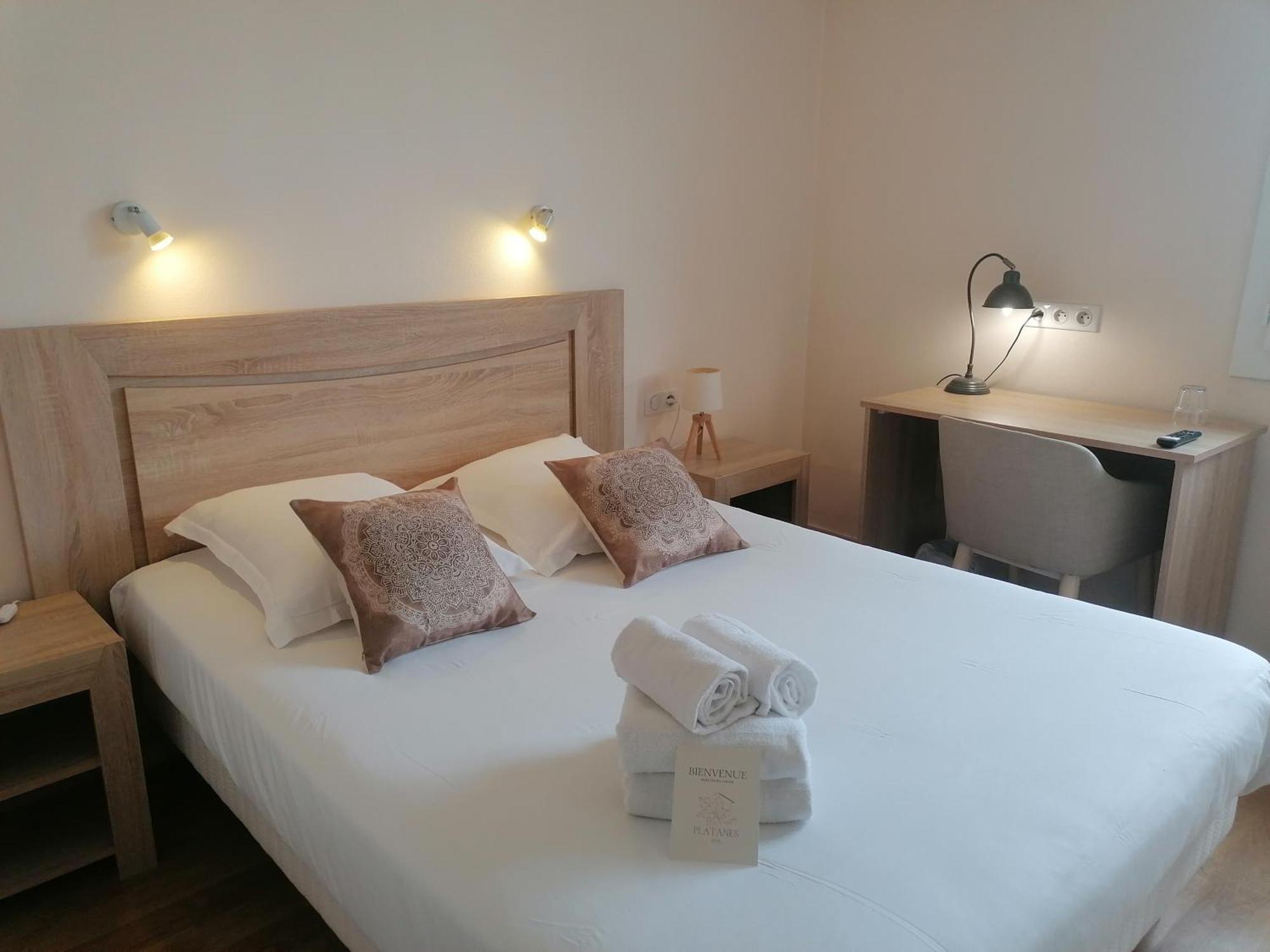 Hotel Platanes - Kb Hotel Group Etauliers 외부 사진